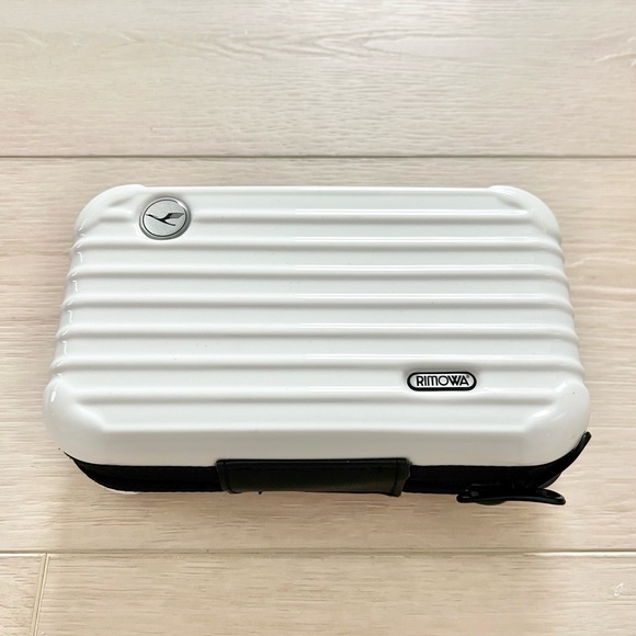 RARE Rimowa x Lufthansa Airline Toiletry Case in White - Picture 1 of 3